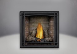 Bûches PHAZER<sup>®</sup>, panneaux décoratifs simili-briques de luxe Newport<sup>MD</sup>, cadre décoratif et écran de protection