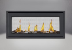 Moulure de finition (autour d’un cadre affleurant) avec revêtement en poudre noir, ensembles Beach Fire et Shore Fire, et panneaux réflecteurs radiants en porcelaine MIRO-FLAMME<sup>MD</sup>